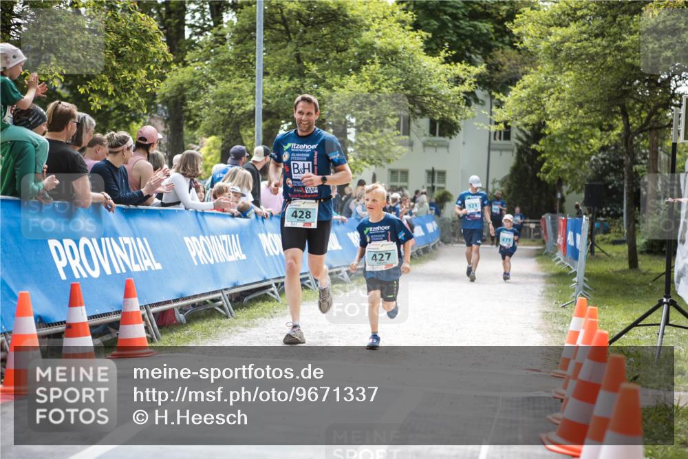 09.05.2026 - Störlauf H.Heesch http://msf.ph/oto/9671337 09.05.2026 13:45:26 Ziel 428, 427, 521, 477 meine-sportfotos.de