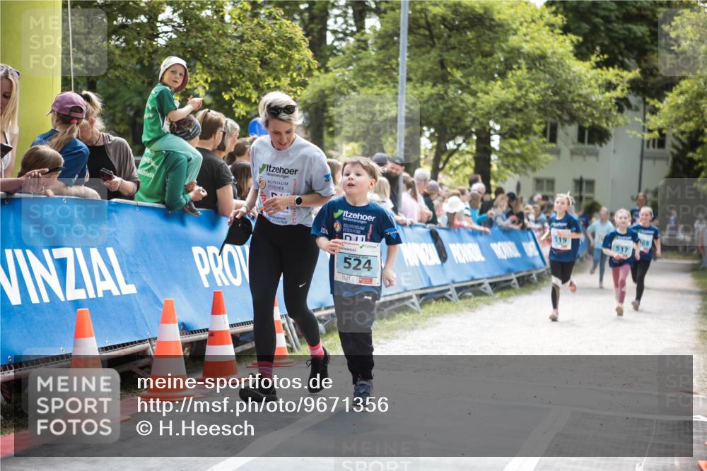 09.05.2026 - Störlauf H.Heesch http://msf.ph/oto/9671356 09.05.2026 13:45:47 Ziel 15, 524, 19, 517 meine-sportfotos.de