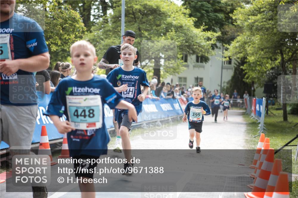 09.05.2026 - Störlauf H.Heesch http://msf.ph/oto/9671388 09.05.2026 13:46:09 Ziel 5, 448, 12, 395 meine-sportfotos.de
