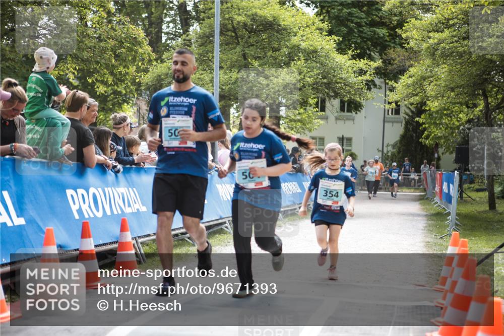09.05.2026 - Störlauf H.Heesch http://msf.ph/oto/9671393 09.05.2026 13:46:17 Ziel 50, 56, 354 meine-sportfotos.de