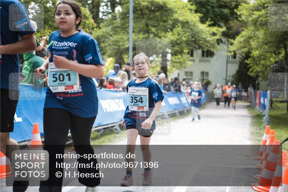 09.05.2026 - Störlauf H.Heesch http://msf.ph/oto/9671396 09.05.2026 13:46:19 Ziel 2026, 501, 2026, 354 meine-sportfotos.de