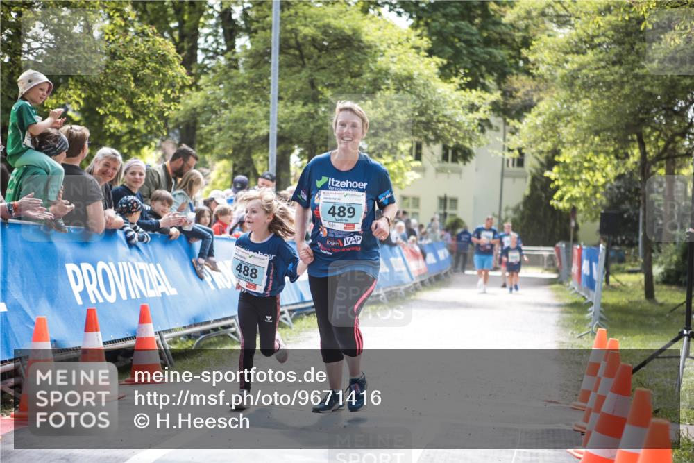 09.05.2026 - Störlauf H.Heesch http://msf.ph/oto/9671416 09.05.2026 13:46:47 Ziel 488, 1318, 489 meine-sportfotos.de