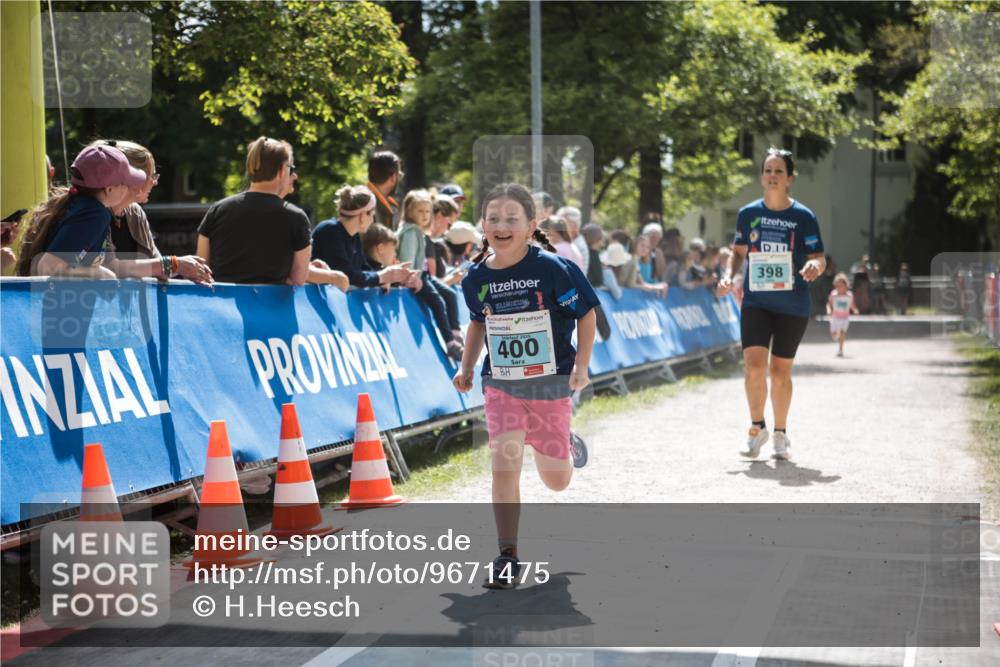 09.05.2026 - Störlauf H.Heesch http://msf.ph/oto/9671475 09.05.2026 13:48:40 Ziel 400, 398 meine-sportfotos.de