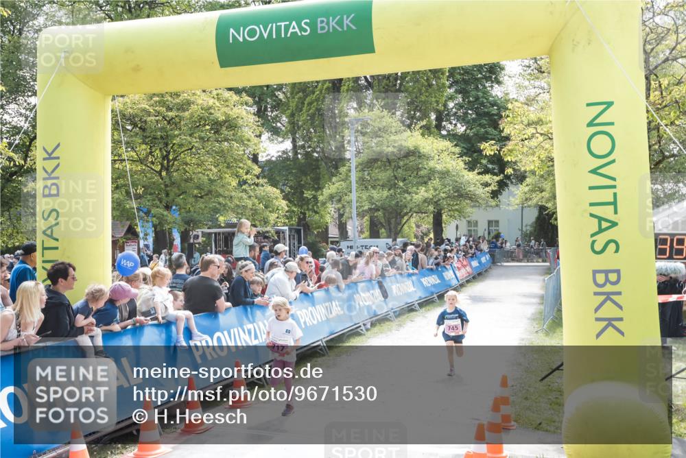 09.05.2026 - Störlauf H.Heesch http://msf.ph/oto/9671530 09.05.2026 13:55:40 Ziel 717, 745, 88 meine-sportfotos.de