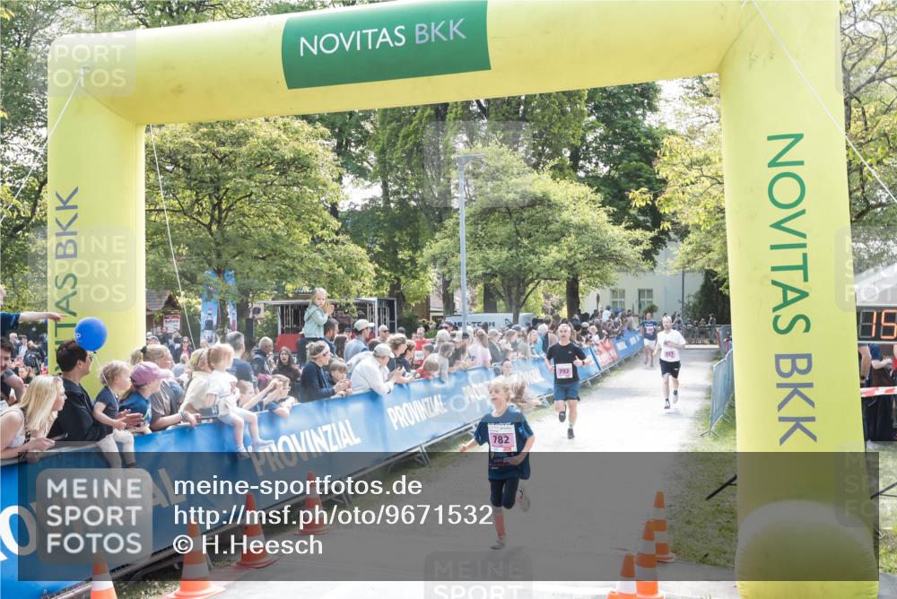 09.05.2026 - Störlauf H.Heesch http://msf.ph/oto/9671532 09.05.2026 13:56:16 Ziel 782, 792, 727 meine-sportfotos.de