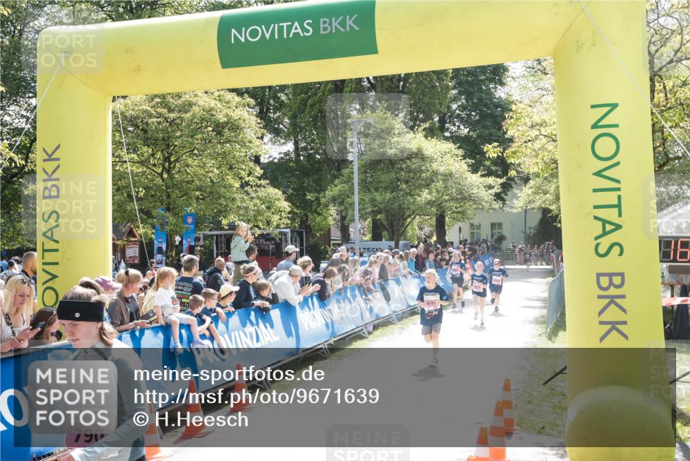 09.05.2026 - Störlauf H.Heesch http://msf.ph/oto/9671639 09.05.2026 13:58:17 Ziel 790 meine-sportfotos.de