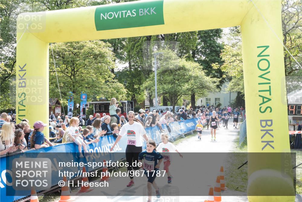 09.05.2026 - Störlauf H.Heesch http://msf.ph/oto/9671787 09.05.2026 13:59:43 Ziel 734, 739 meine-sportfotos.de