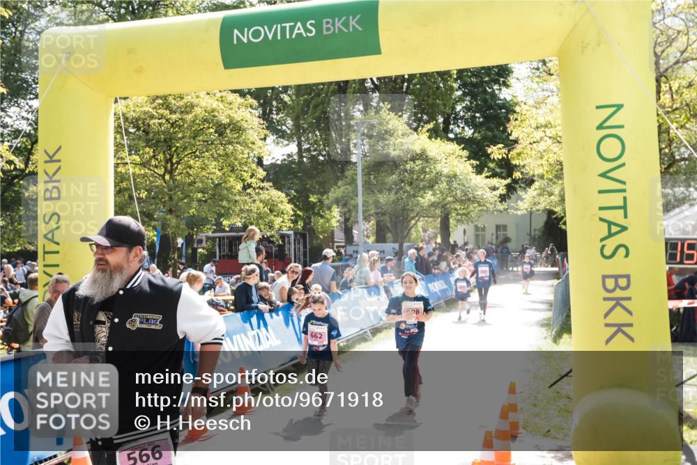 09.05.2026 - Störlauf H.Heesch http://msf.ph/oto/9671918 09.05.2026 14:02:15 Ziel 566 meine-sportfotos.de