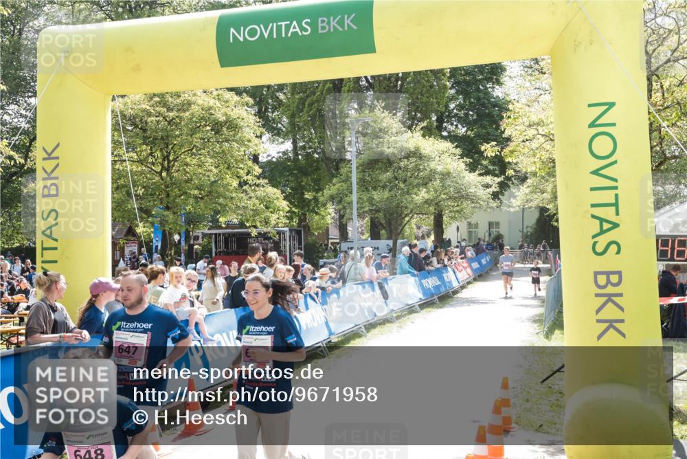 09.05.2026 - Störlauf H.Heesch http://msf.ph/oto/9671958 09.05.2026 14:02:46 Ziel 647, 648 meine-sportfotos.de