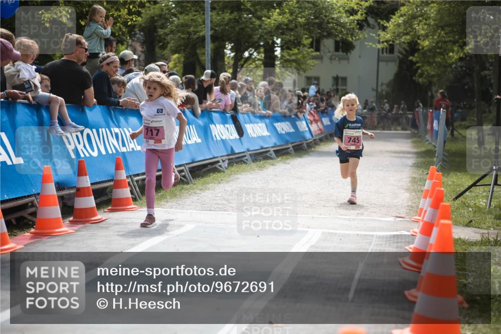 09.05.2026 - Störlauf H.Heesch http://msf.ph/oto/9672691 09.05.2026 13:55:41 Ziel 717, 745 meine-sportfotos.de