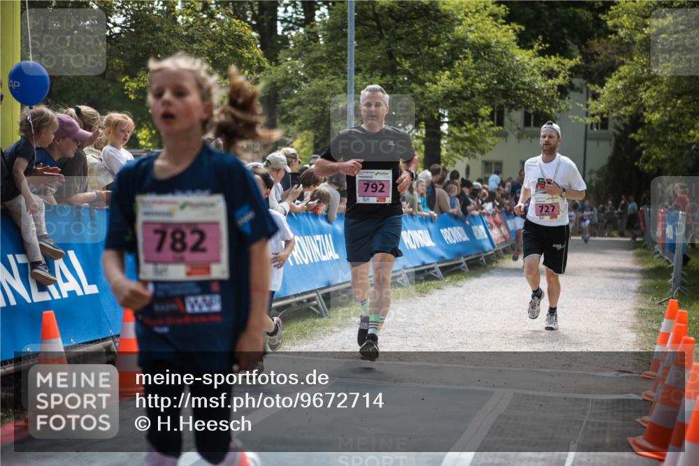 09.05.2026 - Störlauf H.Heesch http://msf.ph/oto/9672714 09.05.2026 13:56:18 Ziel 782, 792, 727 meine-sportfotos.de