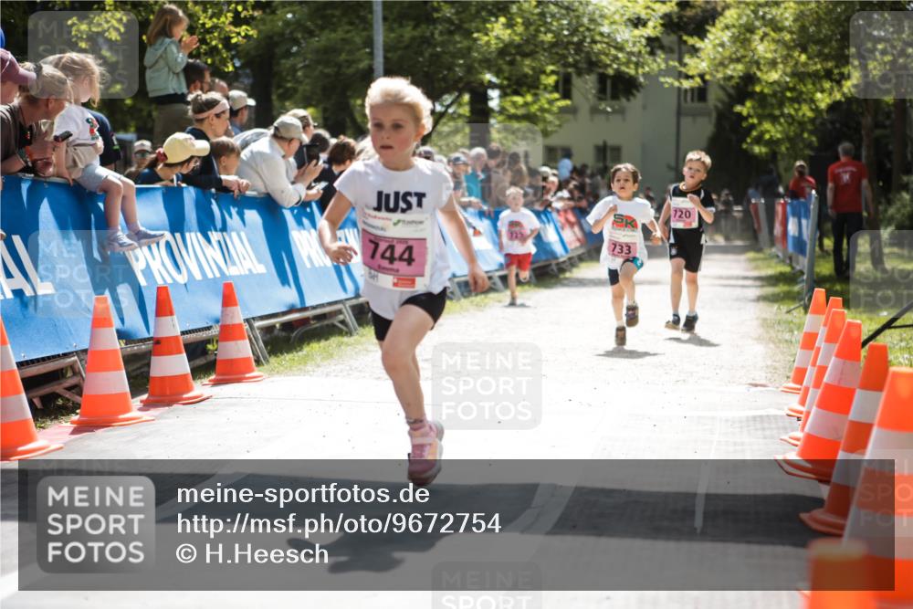 09.05.2026 - Störlauf H.Heesch http://msf.ph/oto/9672754 09.05.2026 13:57:22 Ziel 744, 720, 733 meine-sportfotos.de