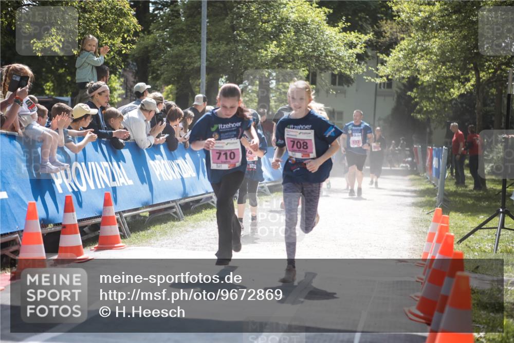 09.05.2026 - Störlauf H.Heesch http://msf.ph/oto/9672869 09.05.2026 13:58:53 Ziel 710, 708, 592 meine-sportfotos.de