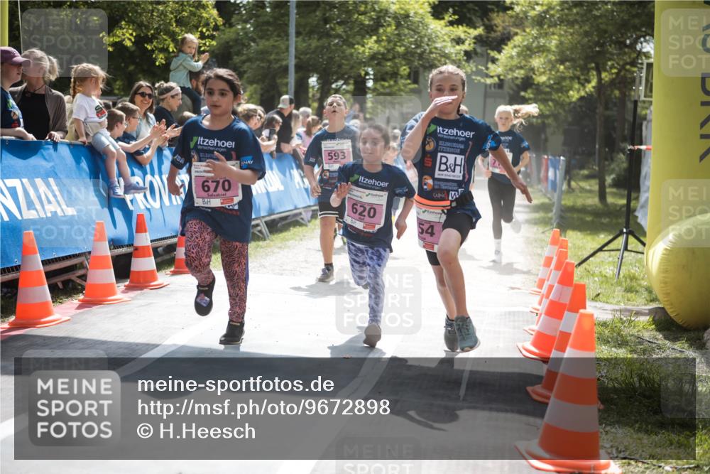 09.05.2026 - Störlauf H.Heesch http://msf.ph/oto/9672898 09.05.2026 13:59:16 Ziel 670, 327, 593, 620, 54 meine-sportfotos.de