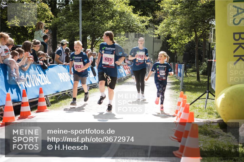 09.05.2026 - Störlauf H.Heesch http://msf.ph/oto/9672974 09.05.2026 14:00:18 Ziel 652, 653, 753 meine-sportfotos.de