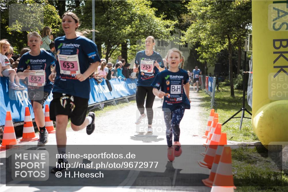 09.05.2026 - Störlauf H.Heesch http://msf.ph/oto/9672977 09.05.2026 14:00:19 Ziel 653, 652, 753 meine-sportfotos.de