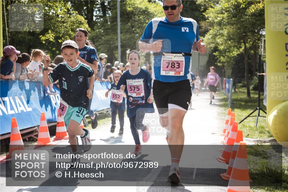 09.05.2026 - Störlauf H.Heesch http://msf.ph/oto/9672989 09.05.2026 14:00:26 Ziel 34, 552, 575, 783 meine-sportfotos.de