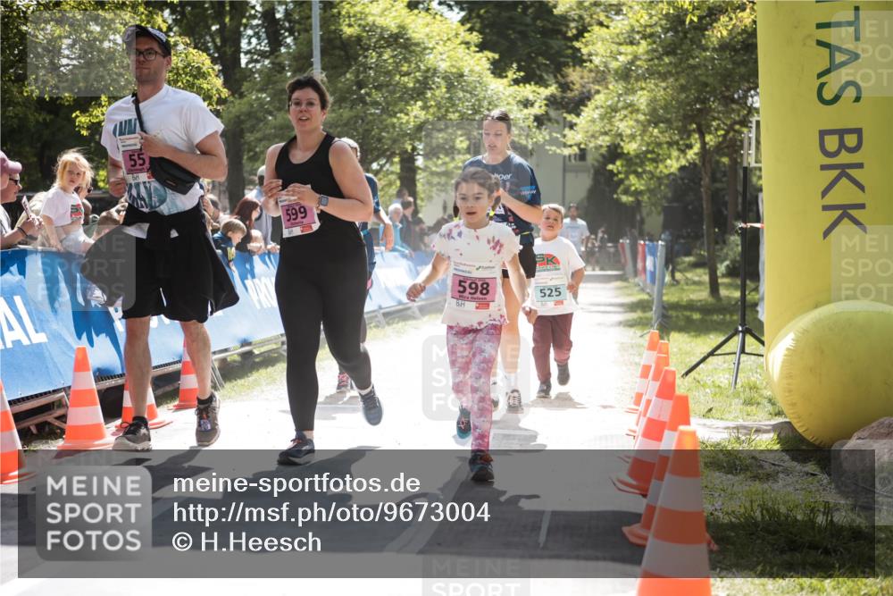 09.05.2026 - Störlauf H.Heesch http://msf.ph/oto/9673004 09.05.2026 14:00:38 Ziel 69, 599, 598, 525 meine-sportfotos.de