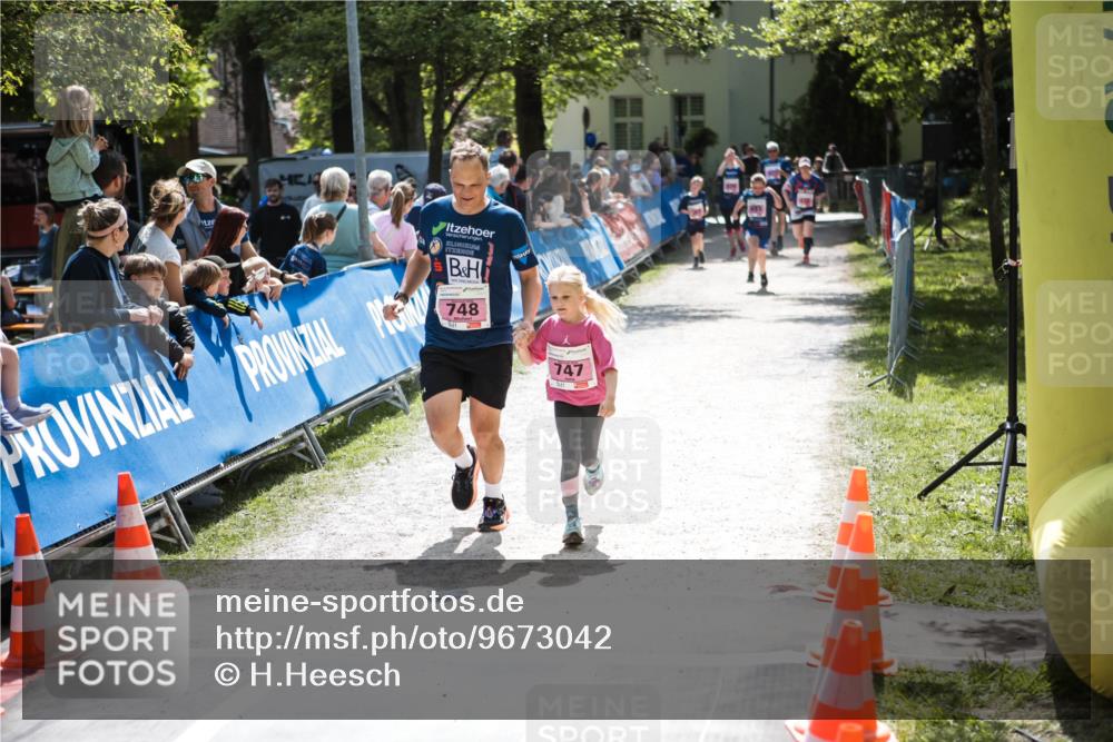 09.05.2026 - Störlauf H.Heesch http://msf.ph/oto/9673042 09.05.2026 14:01:40 Ziel 748, 747 meine-sportfotos.de