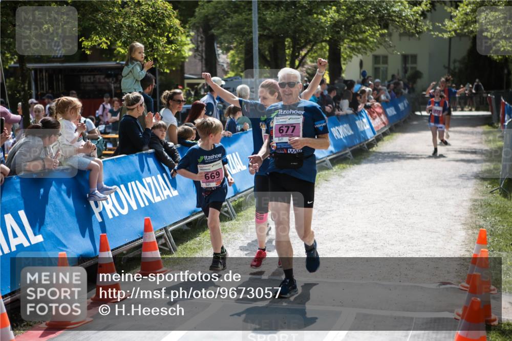 09.05.2026 - Störlauf H.Heesch http://msf.ph/oto/9673057 09.05.2026 14:01:50 Ziel 669, 677 meine-sportfotos.de