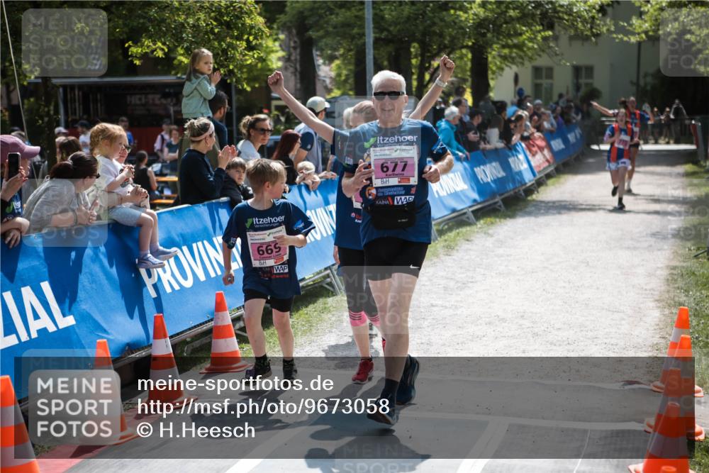 09.05.2026 - Störlauf H.Heesch http://msf.ph/oto/9673058 09.05.2026 14:01:50 Ziel 2, 669, 677 meine-sportfotos.de