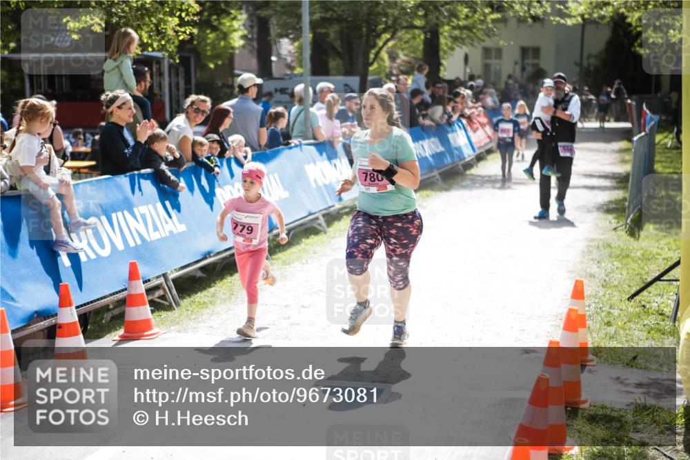 09.05.2026 - Störlauf H.Heesch http://msf.ph/oto/9673081 09.05.2026 14:02:10 Ziel 779, 780, 566 meine-sportfotos.de