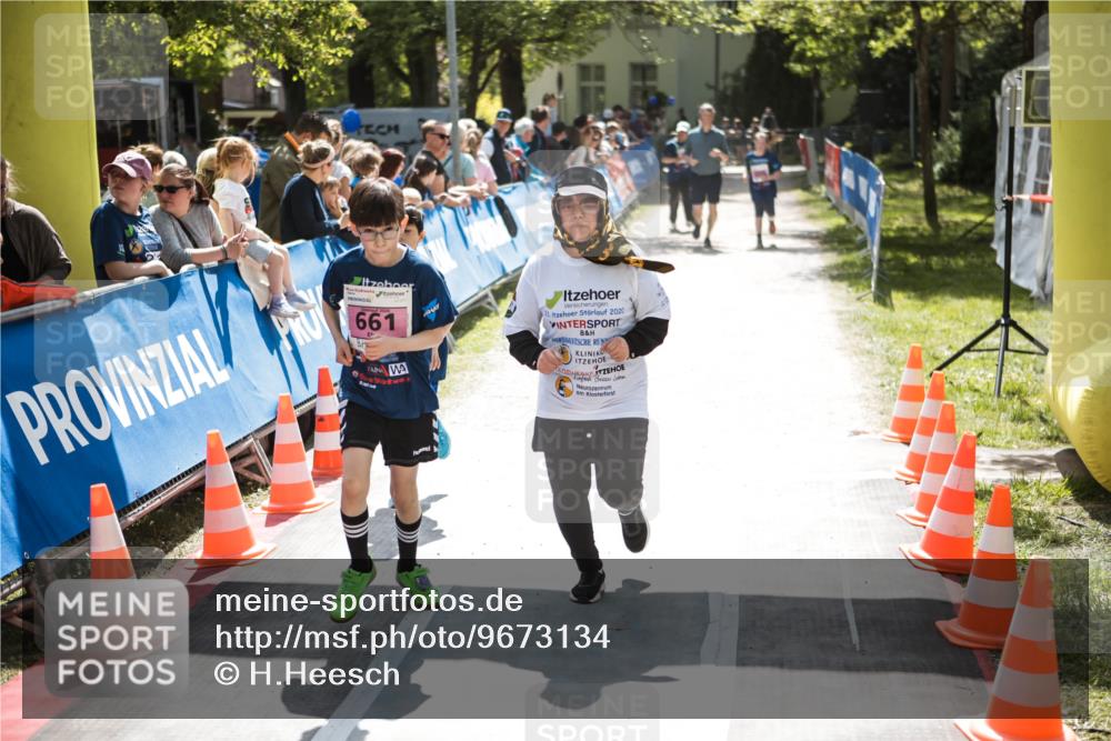 09.05.2026 - Störlauf H.Heesch http://msf.ph/oto/9673134 09.05.2026 14:03:32 Ziel 661, 21, 2020 meine-sportfotos.de