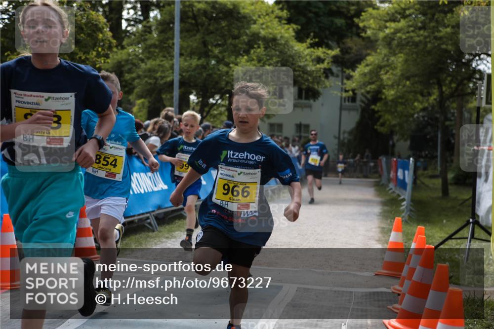 09.05.2026 - Störlauf H.Heesch http://msf.ph/oto/9673227 09.05.2026 14:09:56 Ziel 854, 99, 2026, 966 meine-sportfotos.de