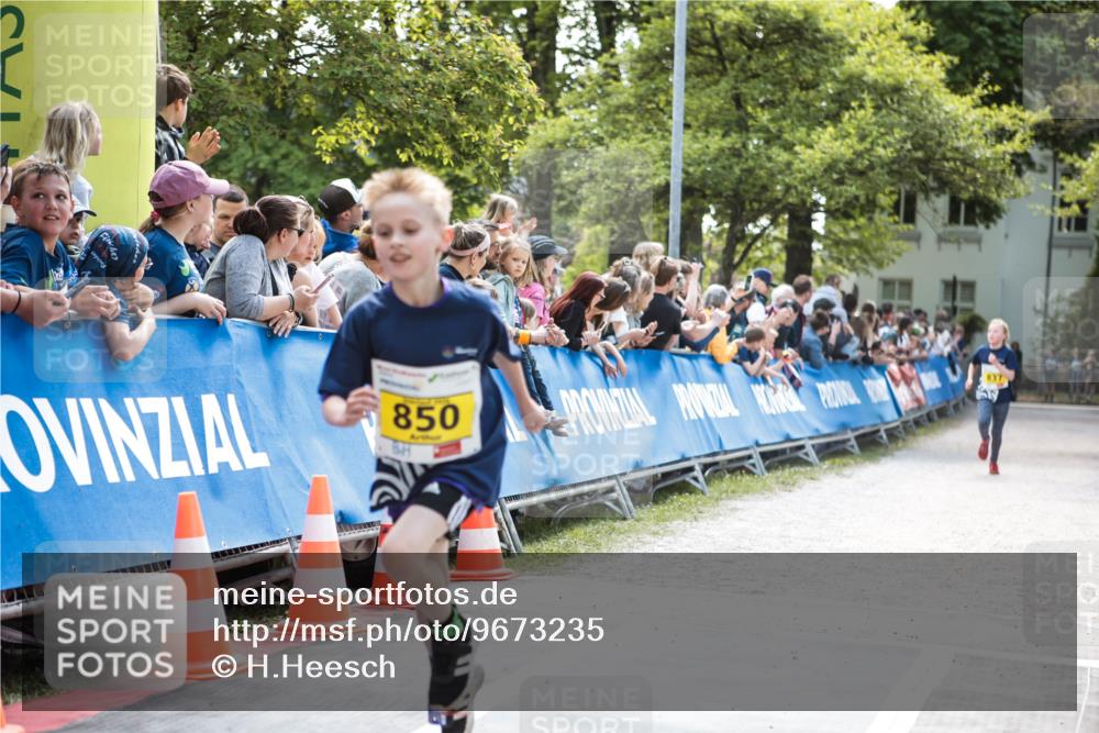 09.05.2026 - Störlauf H.Heesch http://msf.ph/oto/9673235 09.05.2026 14:10:06 Ziel 850 meine-sportfotos.de