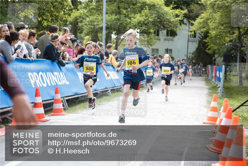 09.05.2026 - Störlauf H.Heesch http://msf.ph/oto/9673269 09.05.2026 14:10:43 Ziel 988, 986, 864, 869 meine-sportfotos.de