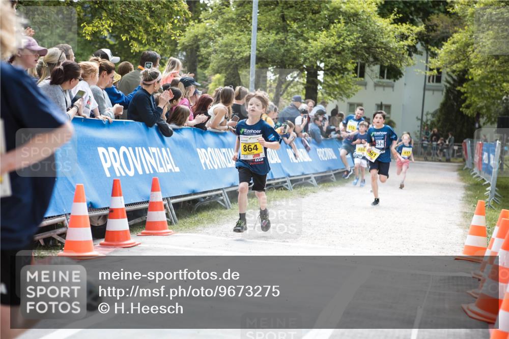 09.05.2026 - Störlauf H.Heesch http://msf.ph/oto/9673275 09.05.2026 14:10:46 Ziel 917, 864, 886, 361 meine-sportfotos.de