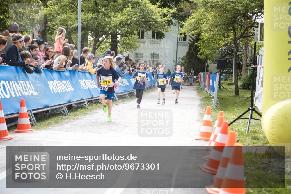 09.05.2026 - Störlauf H.Heesch http://msf.ph/oto/9673301 09.05.2026 14:11:04 Ziel 818, 975, 997 meine-sportfotos.de