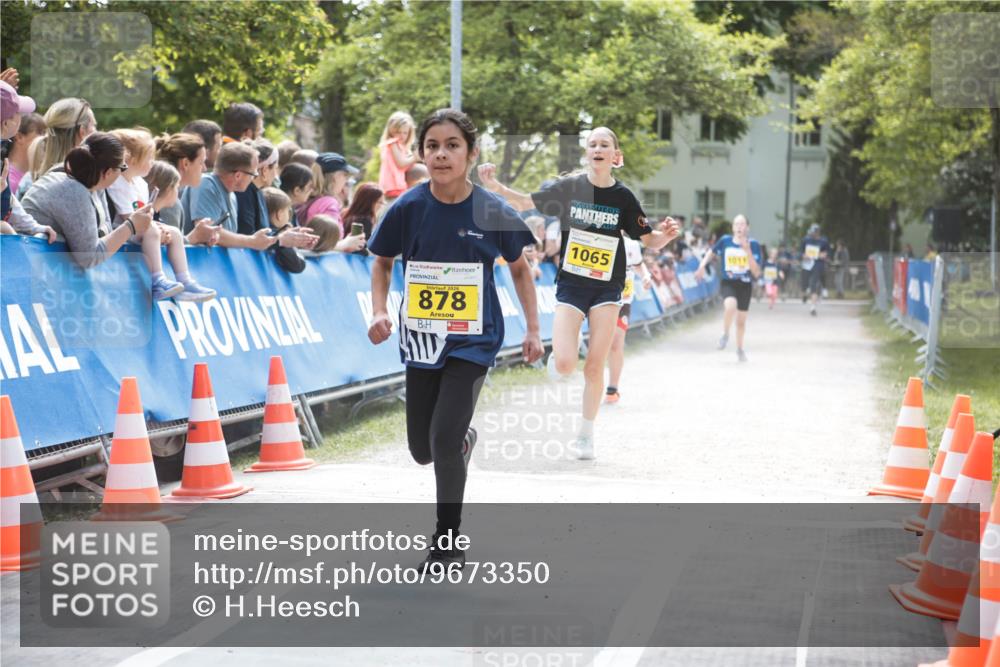 09.05.2026 - Störlauf H.Heesch http://msf.ph/oto/9673350 09.05.2026 14:11:44 Ziel 2026, 878, 1065, 1011 meine-sportfotos.de