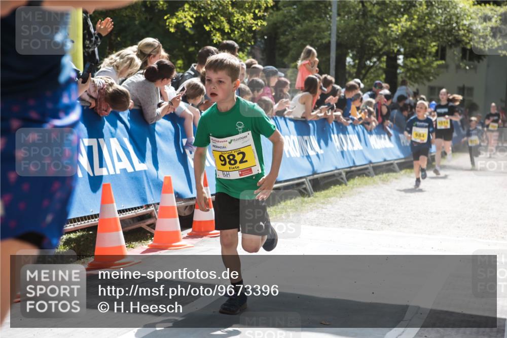 09.05.2026 - Störlauf H.Heesch http://msf.ph/oto/9673396 09.05.2026 14:12:23 Ziel 2026, 982, 984 meine-sportfotos.de