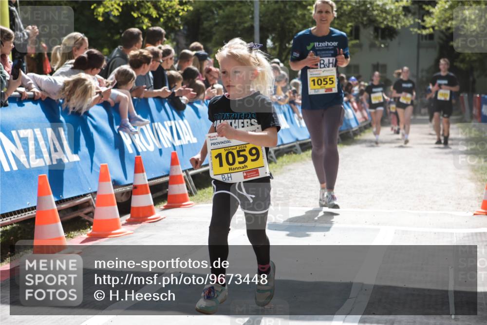09.05.2026 - Störlauf H.Heesch http://msf.ph/oto/9673448 09.05.2026 14:12:56 Ziel 2026, 1059, 1055 meine-sportfotos.de