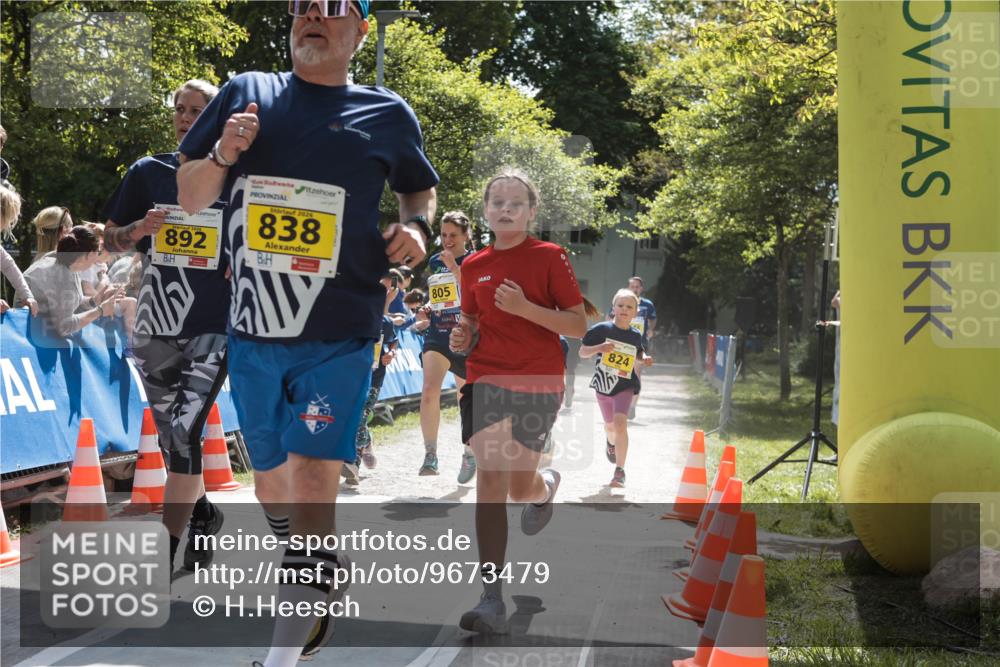 09.05.2026 - Störlauf H.Heesch http://msf.ph/oto/9673479 09.05.2026 14:13:15 Ziel 892, 838, 824 meine-sportfotos.de