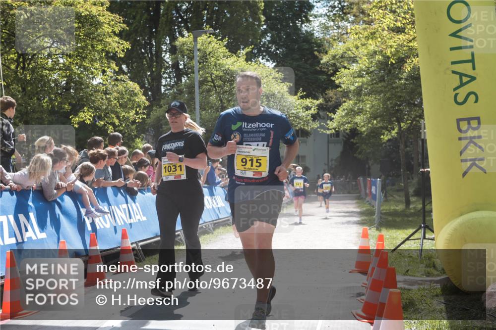 09.05.2026 - Störlauf H.Heesch http://msf.ph/oto/9673487 09.05.2026 14:13:20 Ziel 1031, 915, 941 meine-sportfotos.de