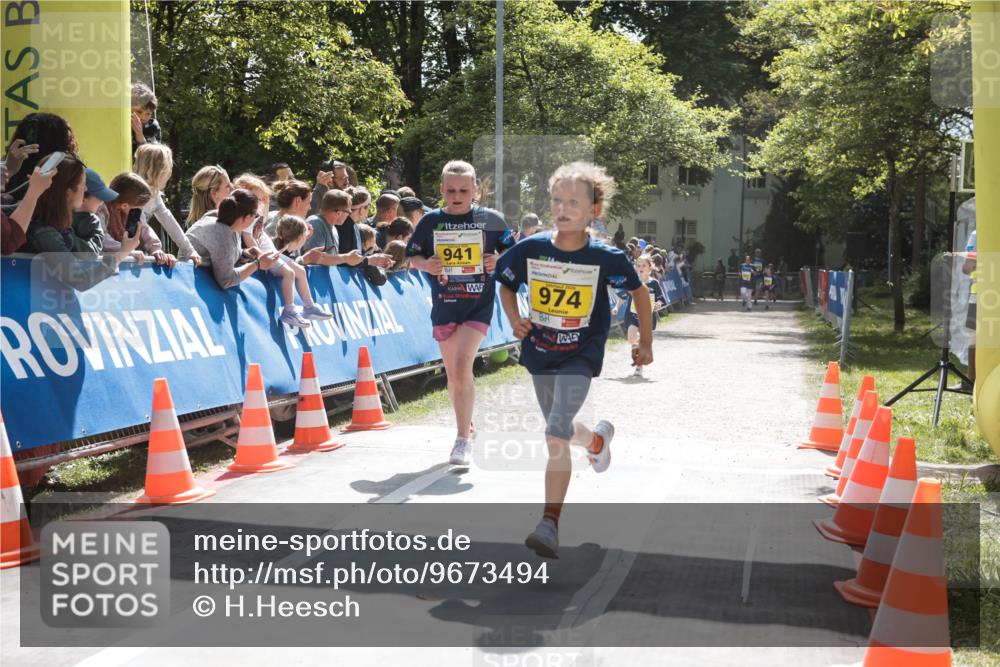 09.05.2026 - Störlauf H.Heesch http://msf.ph/oto/9673494 09.05.2026 14:13:24 Ziel 941, 974 meine-sportfotos.de