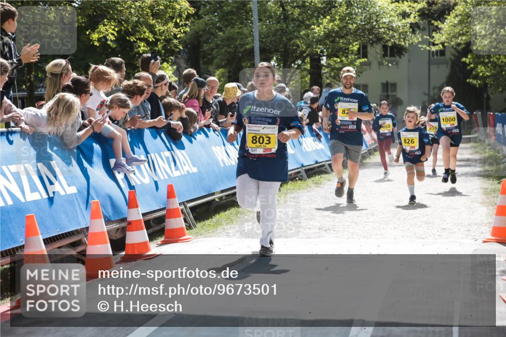 09.05.2026 - Störlauf H.Heesch http://msf.ph/oto/9673501 09.05.2026 14:13:32 Ziel 803, 82, 868, 826, 1000 meine-sportfotos.de
