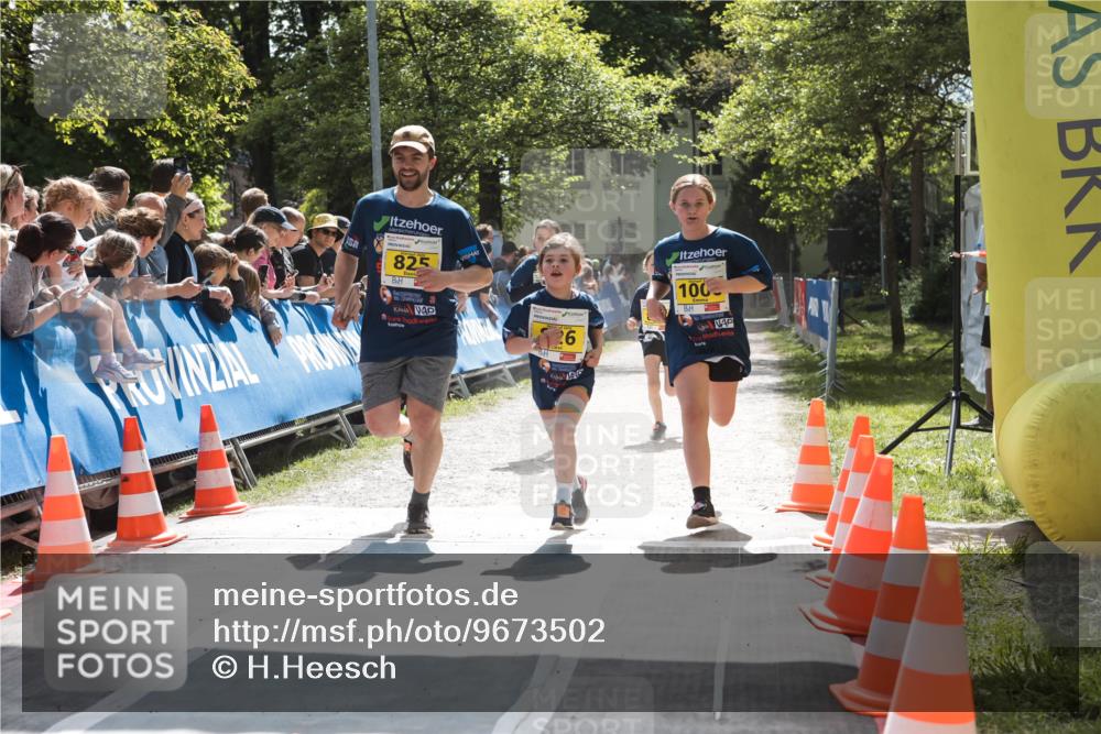 09.05.2026 - Störlauf H.Heesch http://msf.ph/oto/9673502 09.05.2026 14:13:33 Ziel 825, 100 meine-sportfotos.de