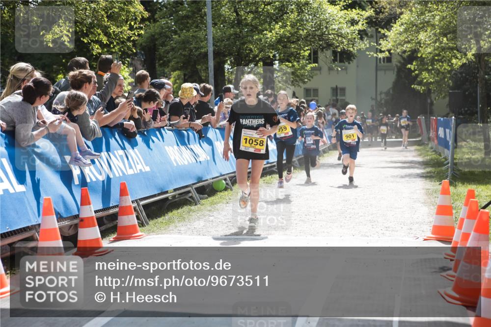 09.05.2026 - Störlauf H.Heesch http://msf.ph/oto/9673511 09.05.2026 14:13:41 Ziel 1058, 959, 901 meine-sportfotos.de