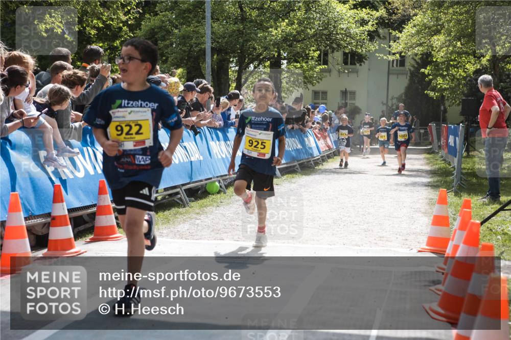 09.05.2026 - Störlauf H.Heesch http://msf.ph/oto/9673553 09.05.2026 14:14:10 Ziel 922, 925, 801, 1003 meine-sportfotos.de