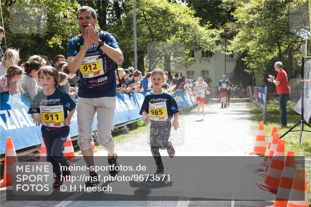 09.05.2026 - Störlauf H.Heesch http://msf.ph/oto/9673571 09.05.2026 14:14:21 Ziel 911, 912, 2026, 985 meine-sportfotos.de