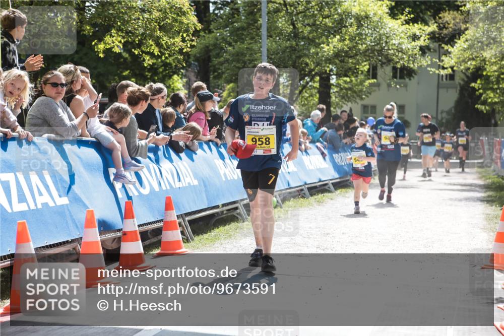 09.05.2026 - Störlauf H.Heesch http://msf.ph/oto/9673591 09.05.2026 14:14:32 Ziel 958, 7, 94, 94 meine-sportfotos.de