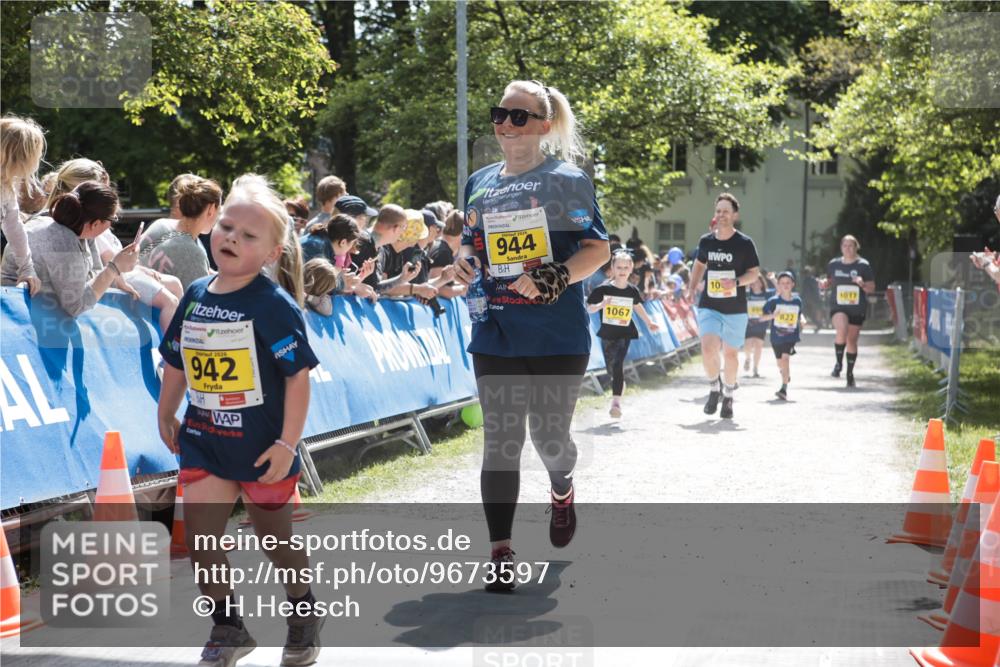 09.05.2026 - Störlauf H.Heesch http://msf.ph/oto/9673597 09.05.2026 14:14:36 Ziel 2026, 942, 944, 1067, 10, 822, 1017 meine-sportfotos.de