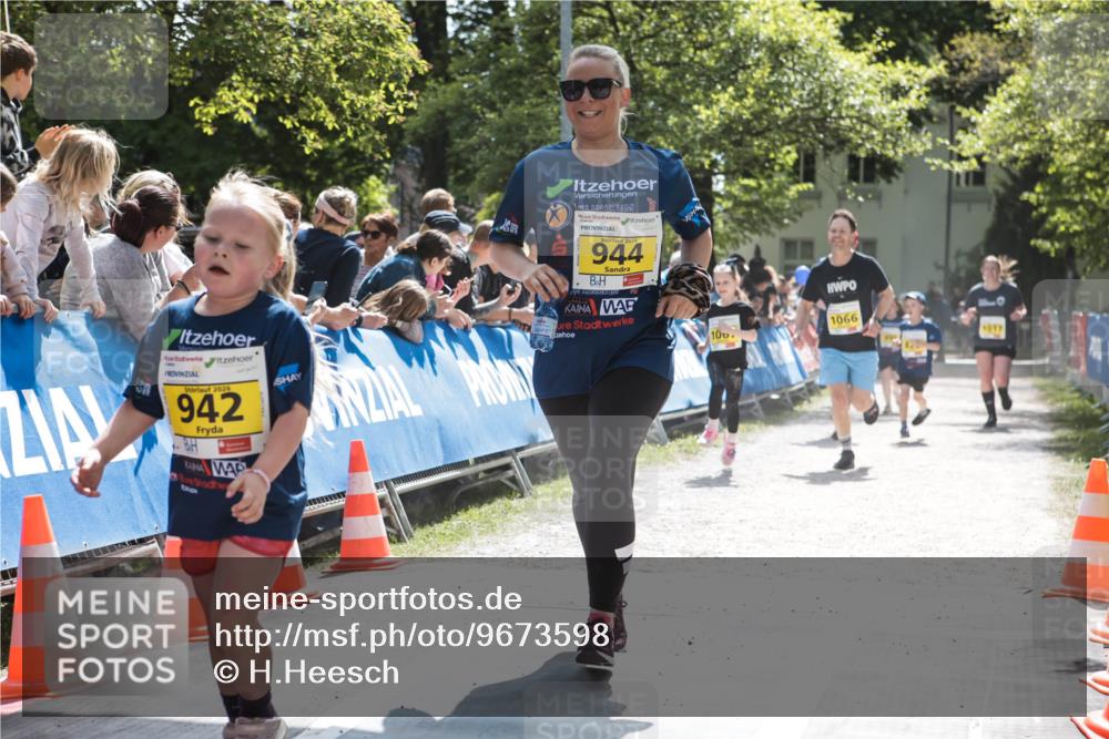 09.05.2026 - Störlauf H.Heesch http://msf.ph/oto/9673598 09.05.2026 14:14:36 Ziel 2026, 942, 2026, 944, 100, 1066, 1019 meine-sportfotos.de