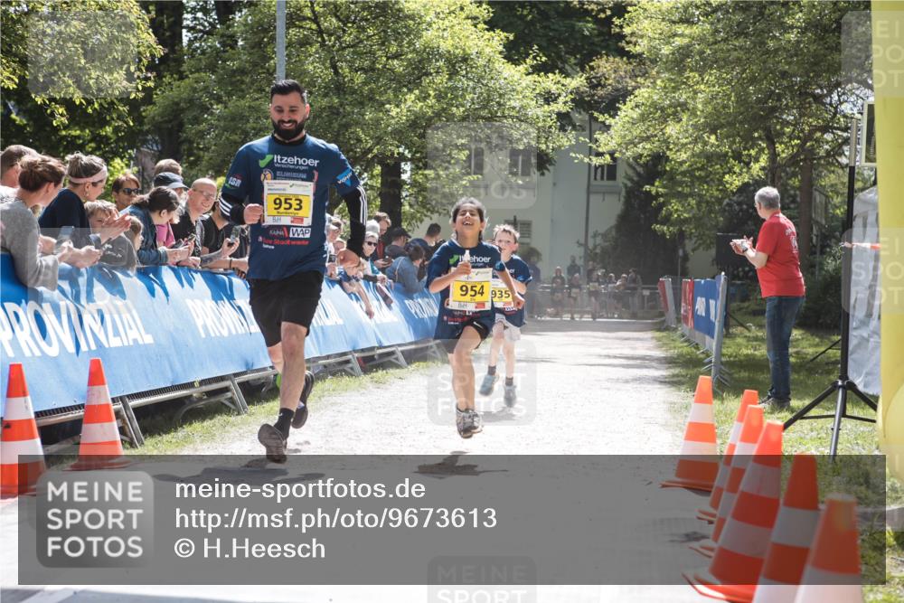 09.05.2026 - Störlauf H.Heesch http://msf.ph/oto/9673613 09.05.2026 14:14:48 Ziel 953, 954, 935 meine-sportfotos.de