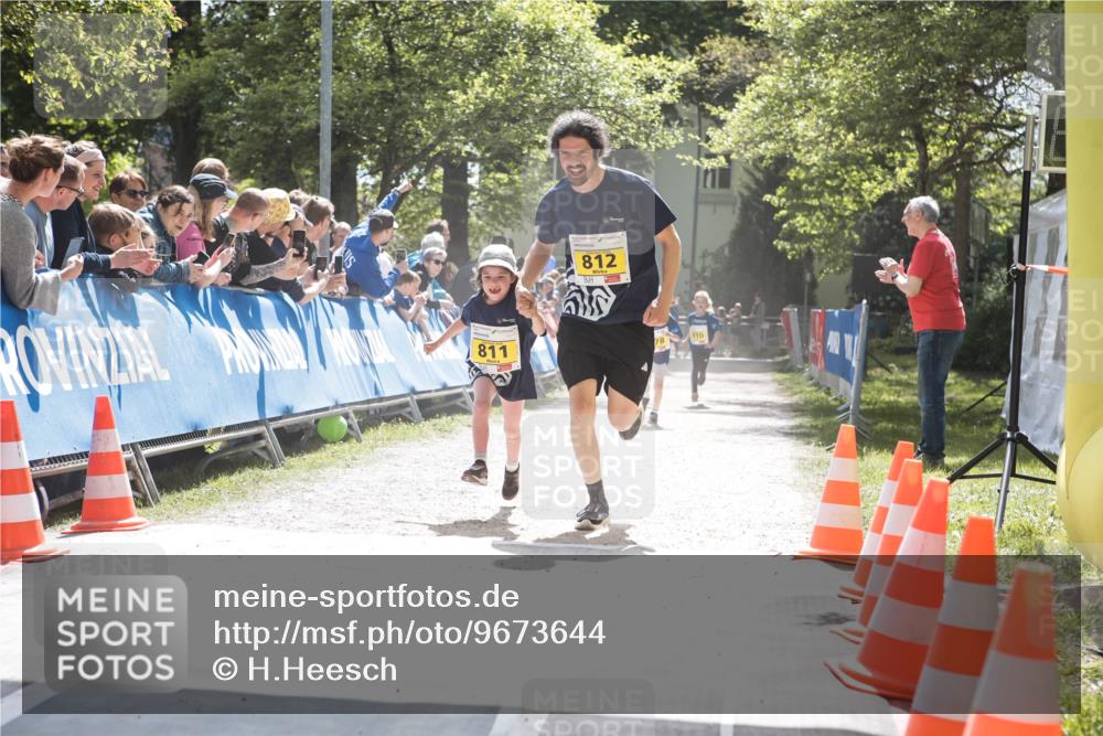 09.05.2026 - Störlauf H.Heesch http://msf.ph/oto/9673644 09.05.2026 14:15:14 Ziel 811, 812, 910 meine-sportfotos.de