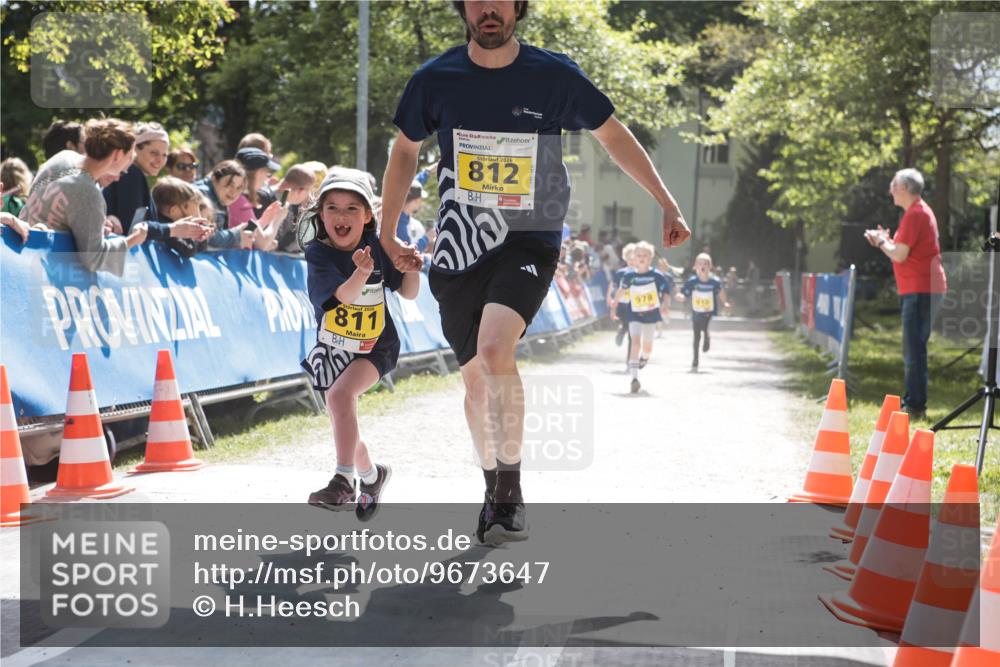 09.05.2026 - Störlauf H.Heesch http://msf.ph/oto/9673647 09.05.2026 14:15:15 Ziel 2026, 811, 2026, 812, 978, 10 meine-sportfotos.de