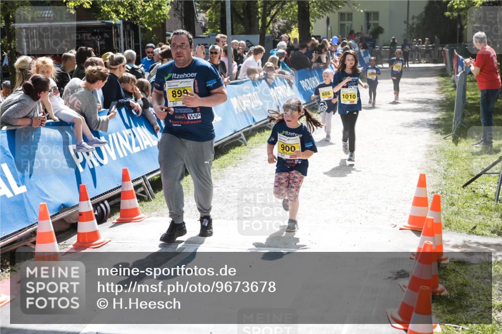 09.05.2026 - Störlauf H.Heesch http://msf.ph/oto/9673678 09.05.2026 14:15:39 Ziel 899, 806, 1010, 900 meine-sportfotos.de